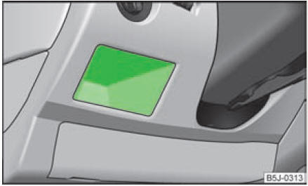 Tableau de bord : vide-poches côté conducteur